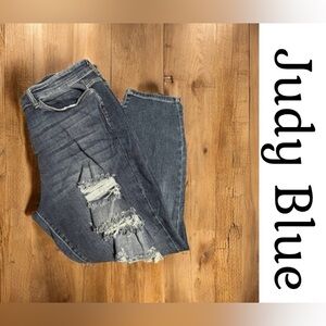 JUDY BLUE Ripped Boyfriend Jeans SIZE 20W